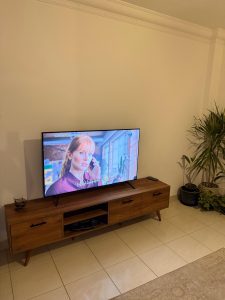 ⁦طقم قطعتين ترابيزة قهوة و ترابيزة تلفزيون 160- بنى - TV018⁩ - الصورة ⁦3⁩