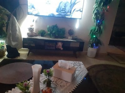⁦وحدة تليفزيون 30×140 سم – أسود – TV087⁩ - الصورة ⁦2⁩